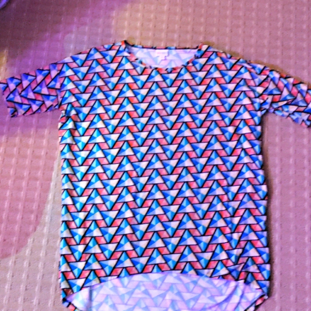 Medium LulaRoe Irma